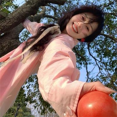 彩象岛的女孩儿